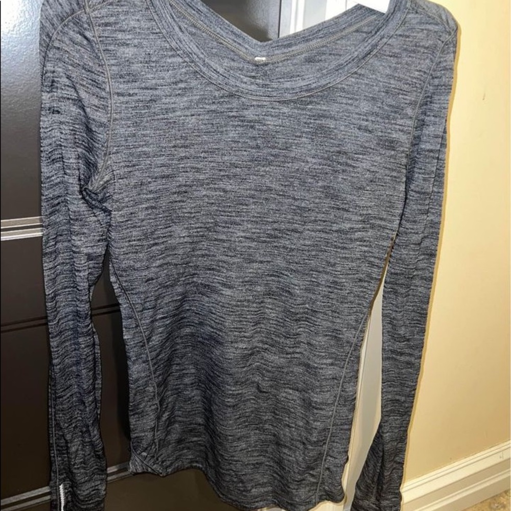 lulumeom long grey sleeve